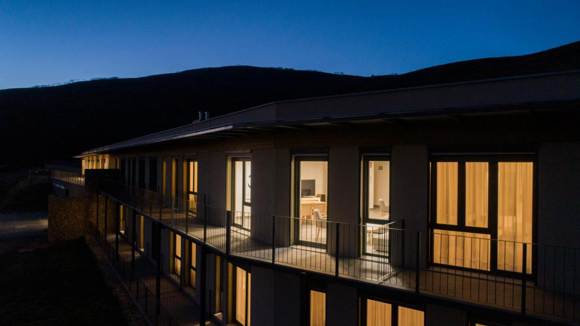 Hotel Campusphi Асебо Екстер'єр фото